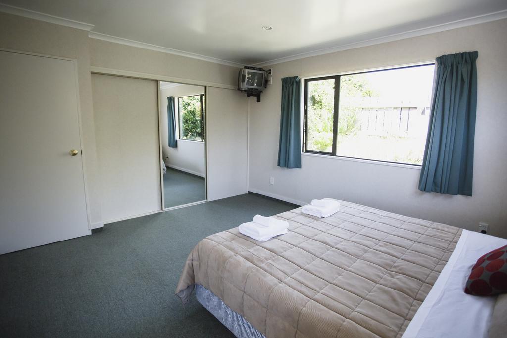 Apollo Lodge And Apartment Wanaka Bagian luar foto