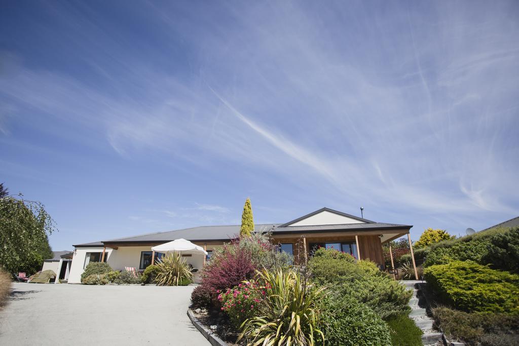 Apollo Lodge And Apartment Wanaka Bagian luar foto