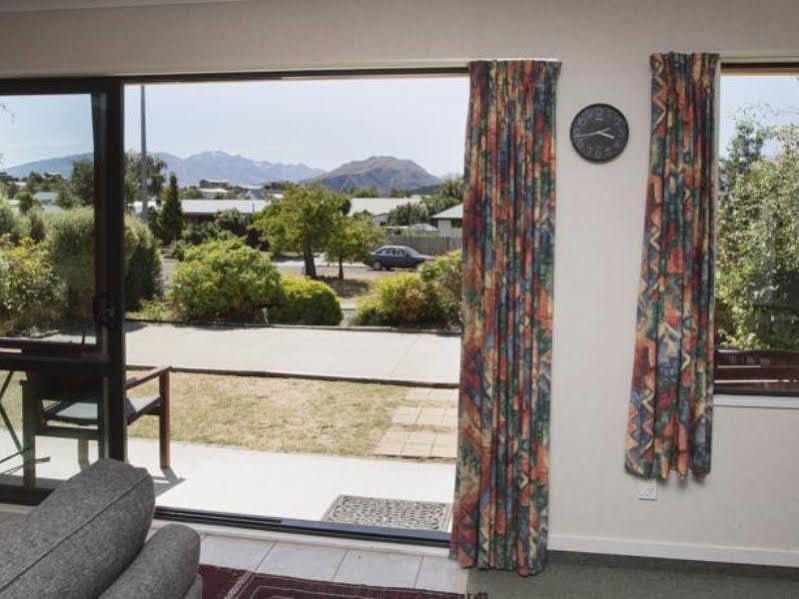 Apollo Lodge And Apartment Wanaka Bagian luar foto